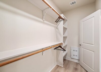 69 web or mls 696A2800