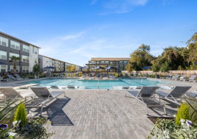 85 web or mls 696A2851