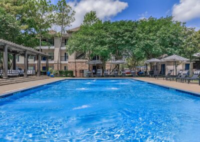 Pool Westchase Forest